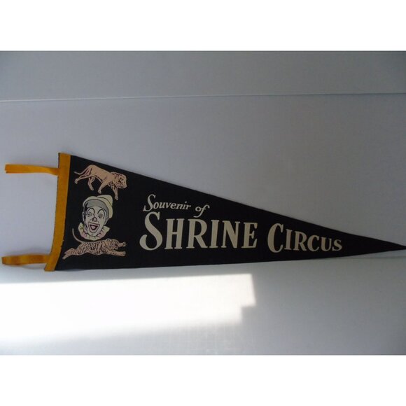 Vintage 1950's Shrine Circus Pennant Black Felt Wall Decor Souvenir Collectible - Picture 1 of 7